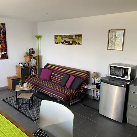 3 Etoiles Entierement Renove 