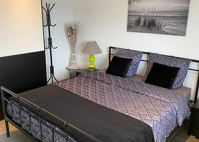 3 Etoiles Entierement Renove 