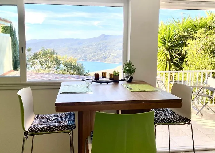 3 Etoiles Entierement Renove 