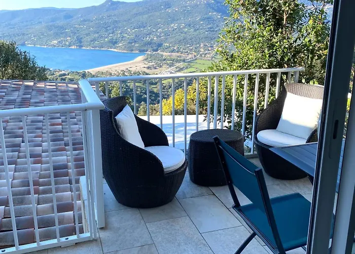 3 Etoiles Entierement Renove 